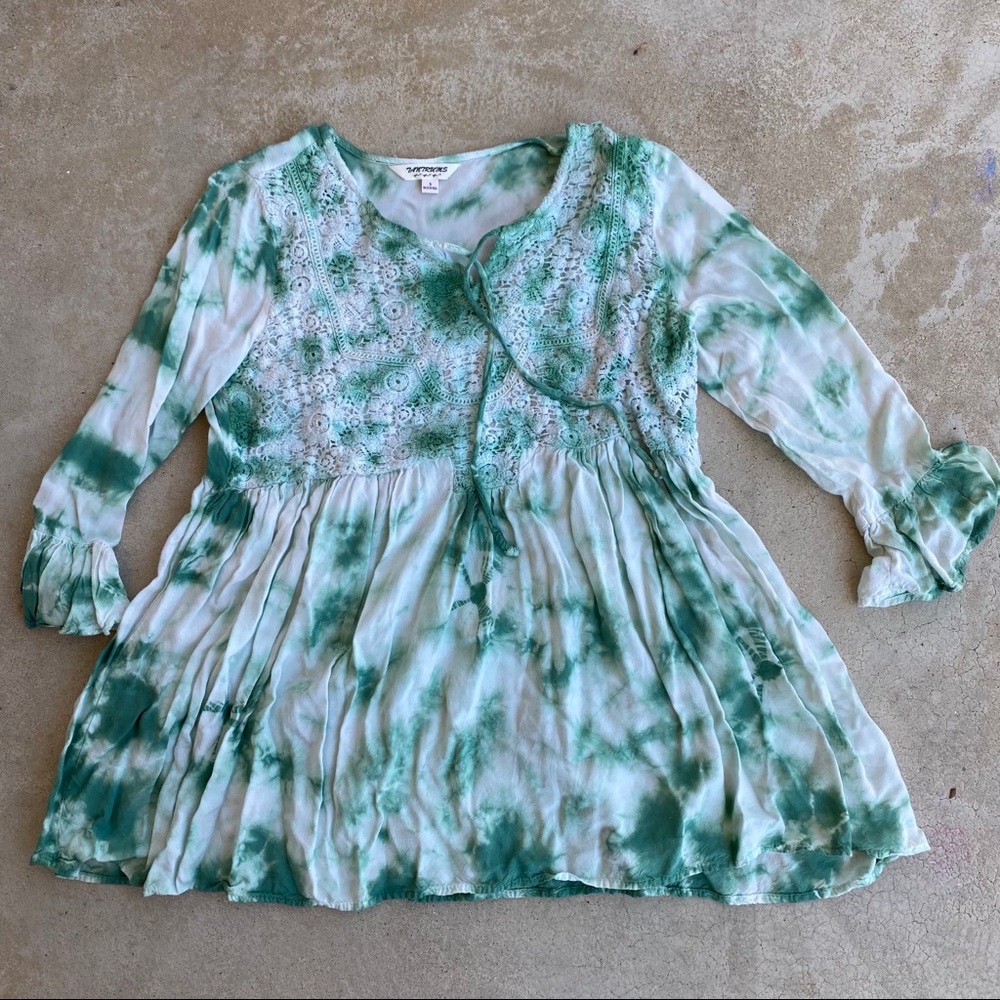 Tie dye boho crochet shirt SMALL